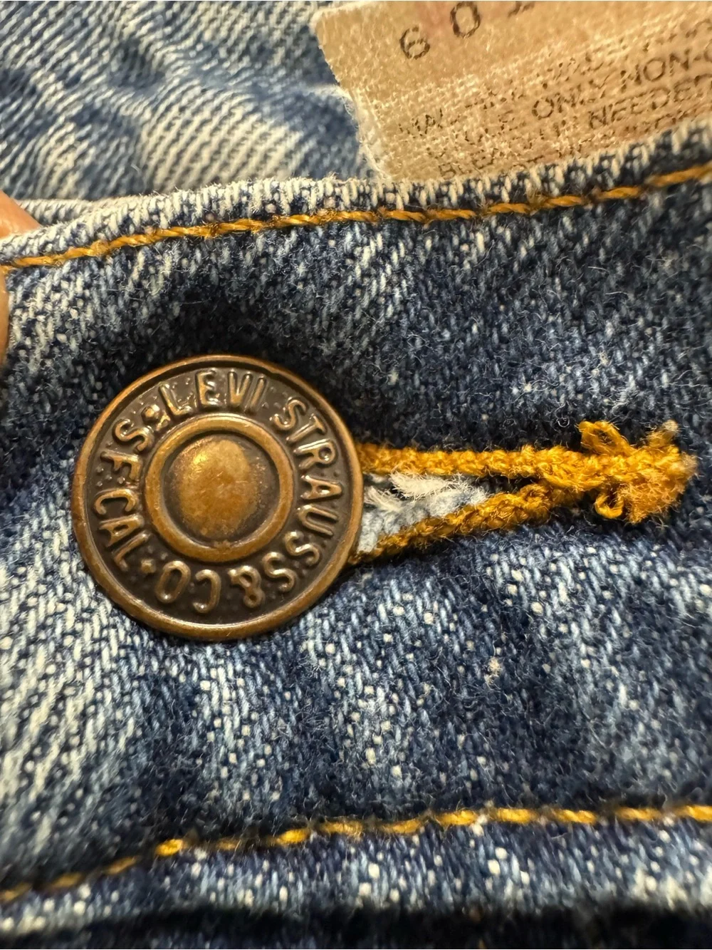 Vintage Levi’s Strauss 505 Regular Fit Straight Leg Orange Tag